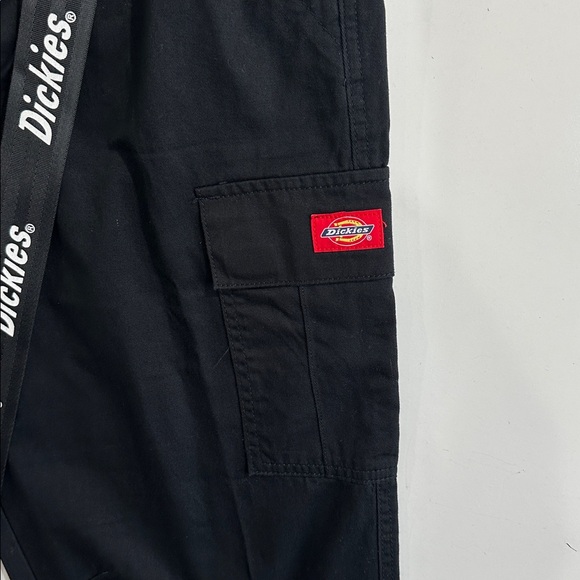 Dickies Juniors Belted Crop Utility Cargo Pants Size 11/30 - Picture 4 of 10